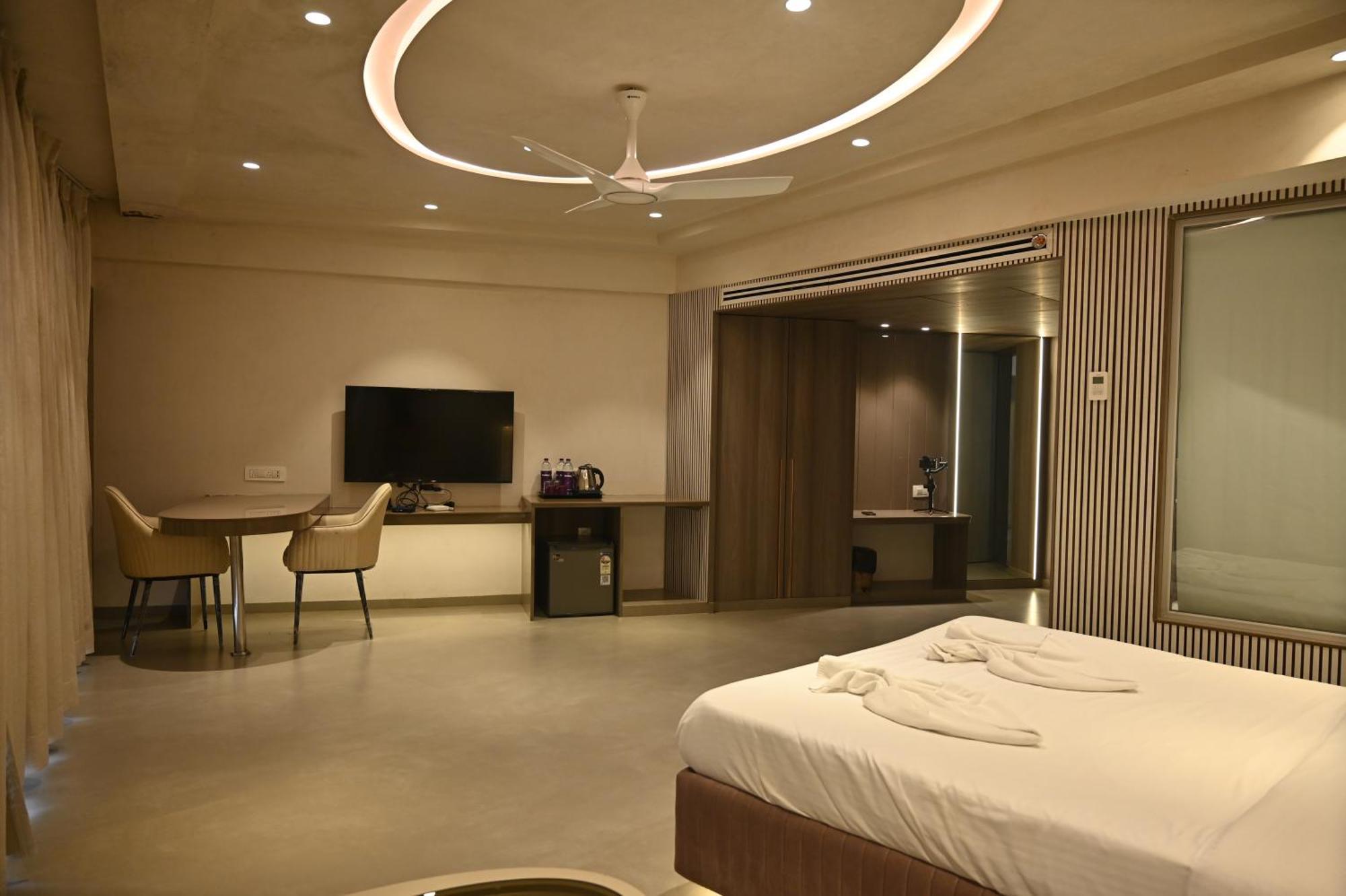 Kumar Resort By Turtle, Lonavala Dış mekan fotoğraf
