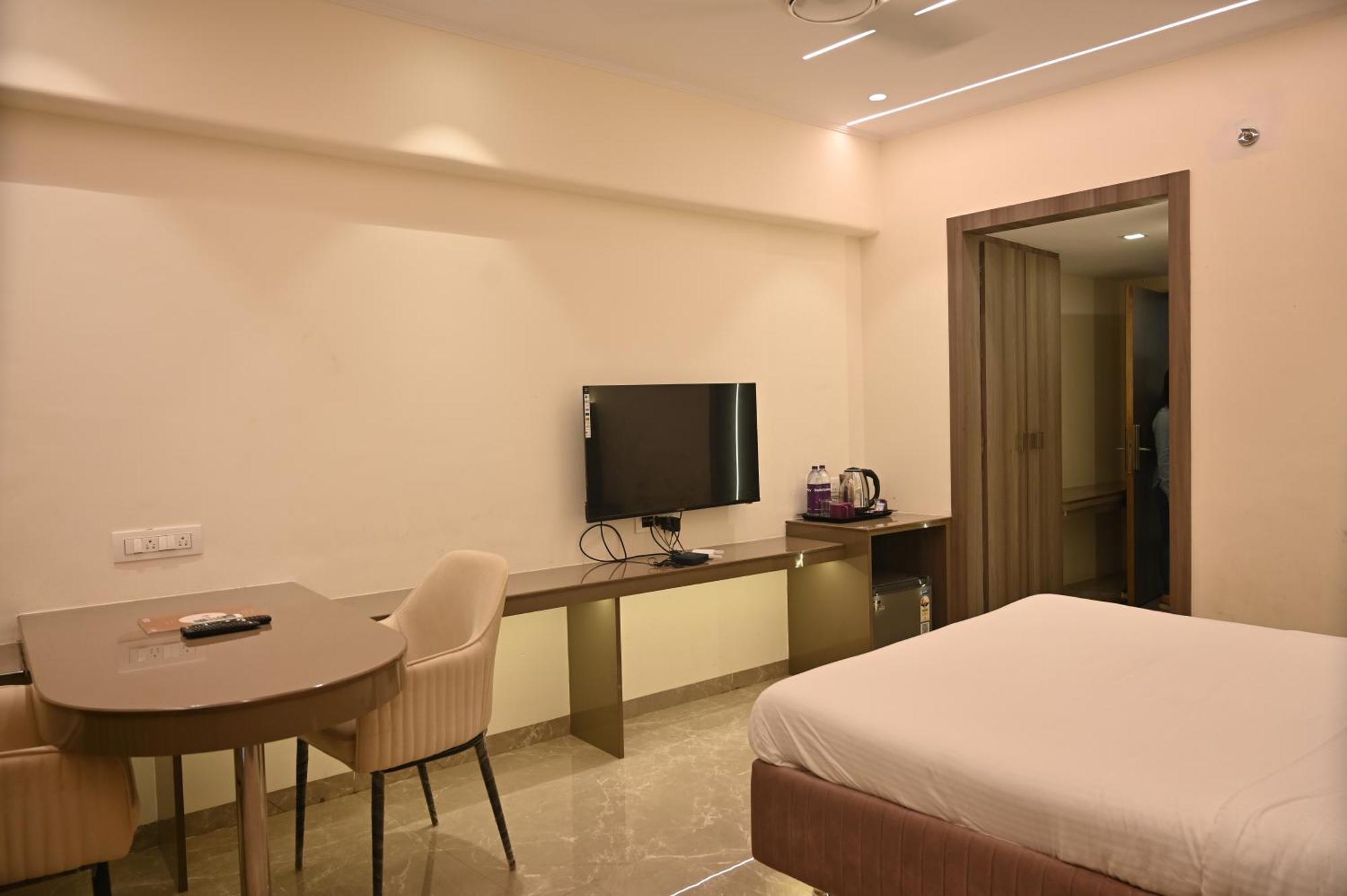 Kumar Resort By Turtle, Lonavala Dış mekan fotoğraf