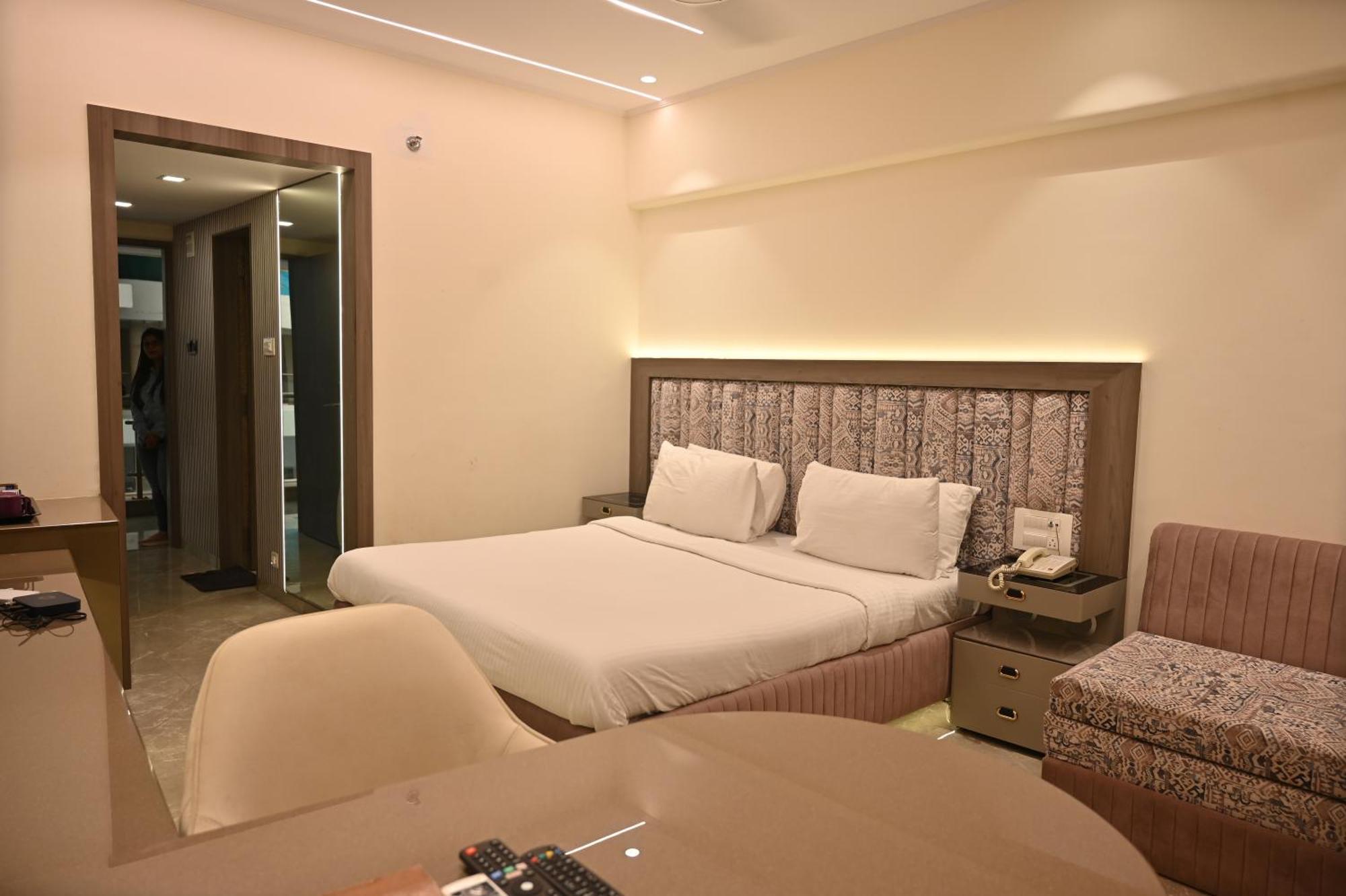 Kumar Resort By Turtle, Lonavala Dış mekan fotoğraf